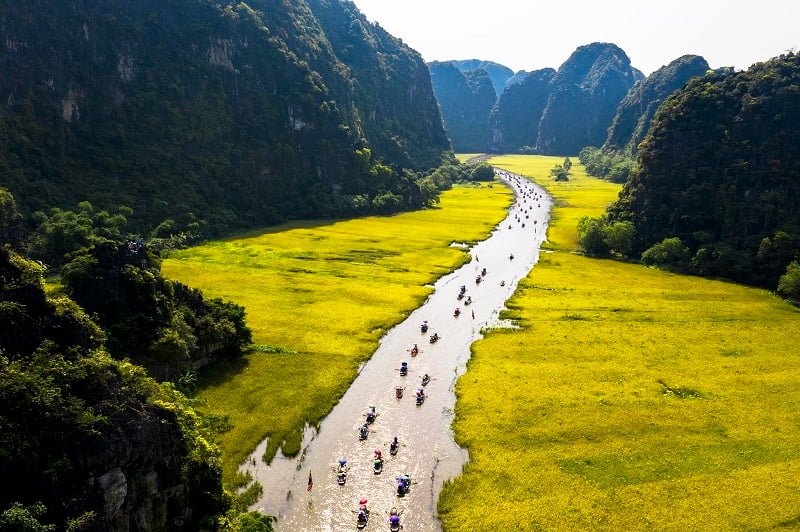 Day 2: Hanoi – Hoa Lu – Trang An (Ninh Binh)