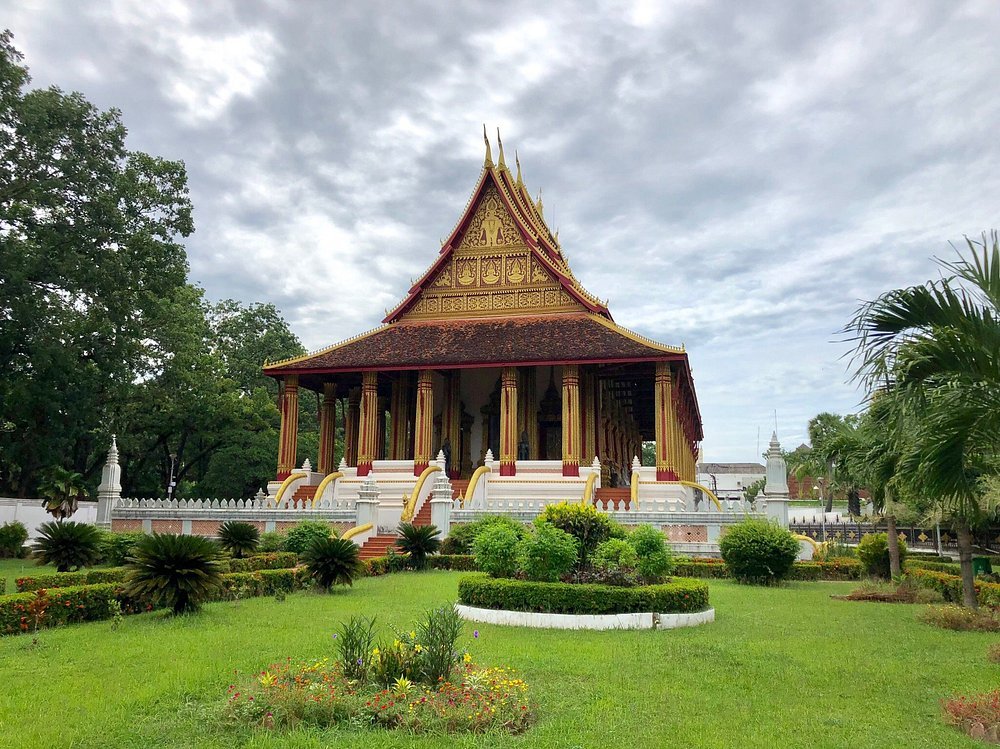 Laos Timeless Heritage Journey: From Sacred Luang Prabang to the Mystical 4,000 Islands