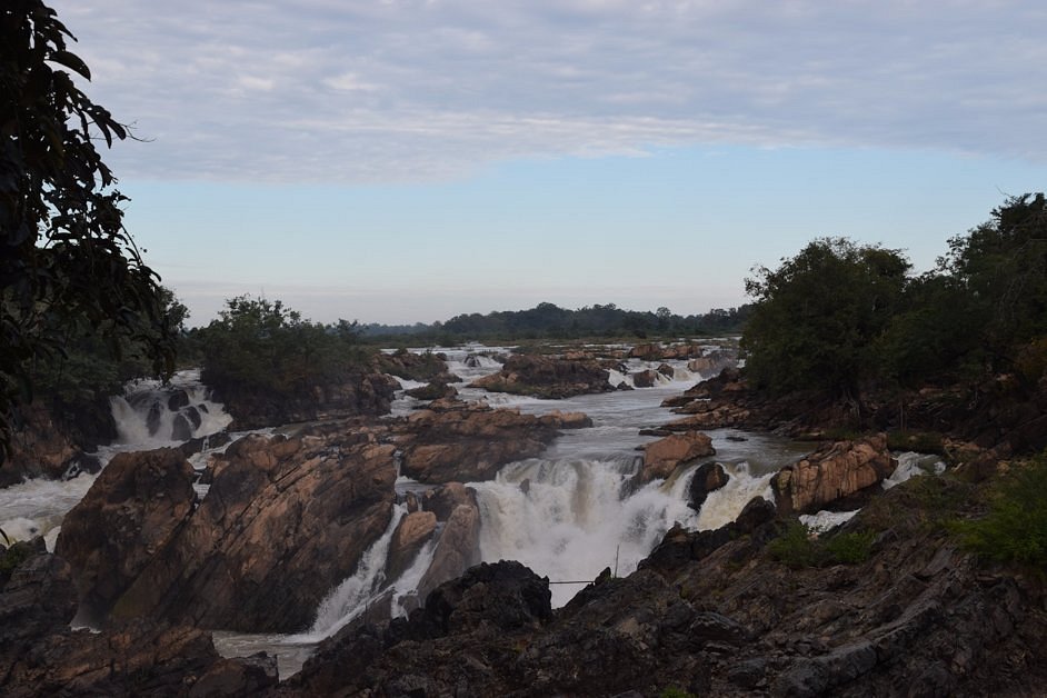 Laos Timeless Heritage Journey: From Sacred Luang Prabang to the Mystical 4,000 Islands